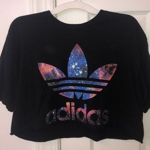 Adidas “self-cropped” shirt